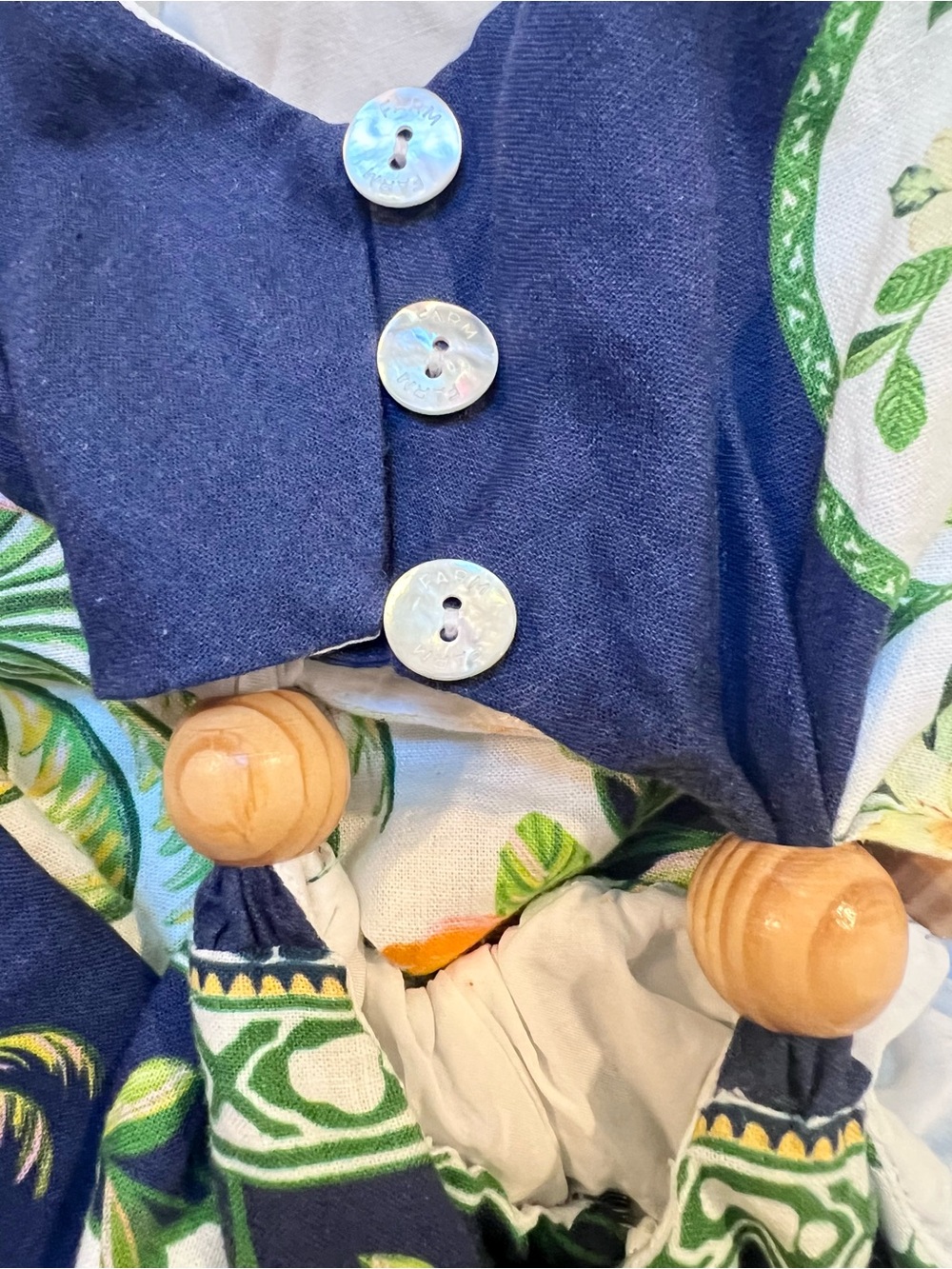 🌼FARM Rio Amazon Garden Cream Navy Cut Out Midi Dress Floral Tropical V-Neck M - Picture 11 of 15